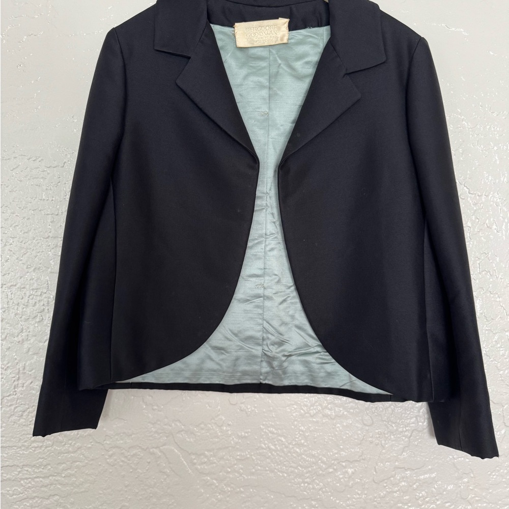 Elegant Black Women's Suit Jacket - Small